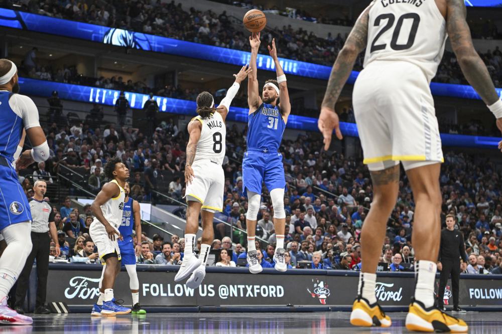 年轻边卫的 年轻边卫的