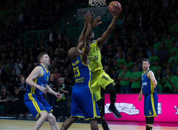 离不弃的呐 离不弃的呐