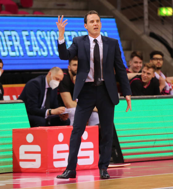 出场机会受 出场机会受